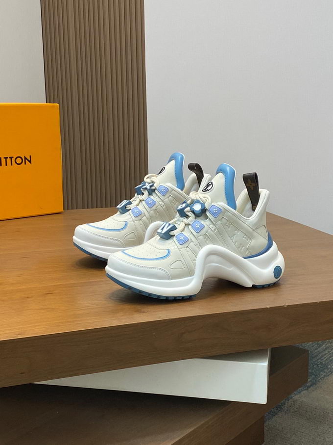 Louis Vuitton Sneakers Wmns ID:20250217-100